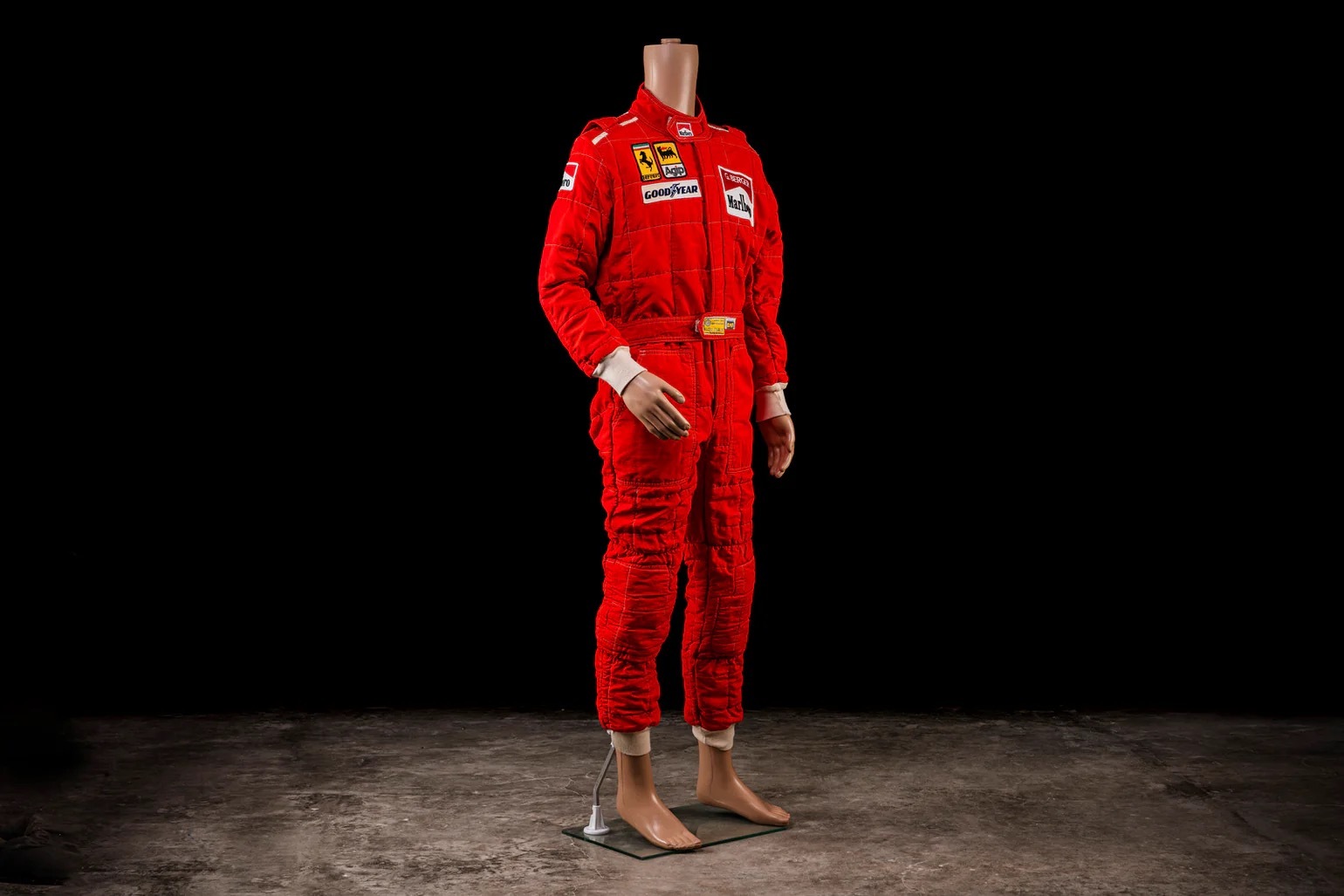 gerhard_berger_1989_ferrari_suit